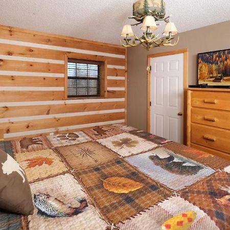 Smoky View With A Twist Villa Pigeon Forge Bagian luar foto