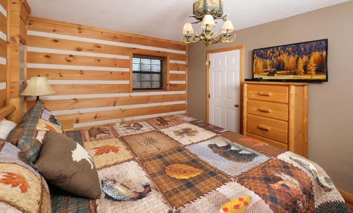 Smoky View With A Twist Villa Pigeon Forge Bagian luar foto