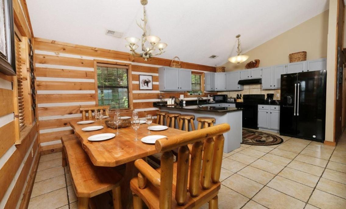 Smoky View With A Twist Villa Pigeon Forge Bagian luar foto